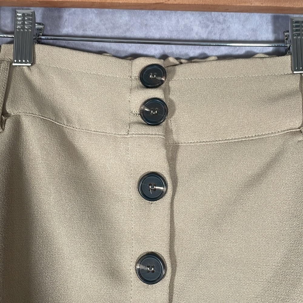 Active USA Tan Button Mini Skirt | Size Medium - Picture 2 of 9